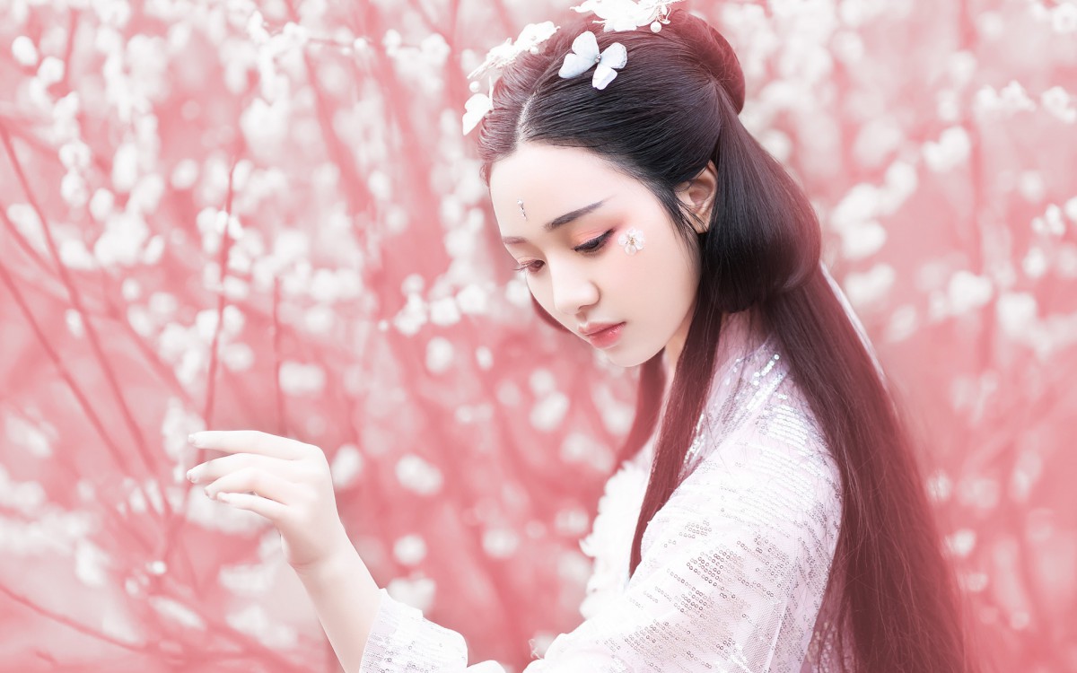 宝山休闲娱乐会所在哪里啊最近的电话是多少