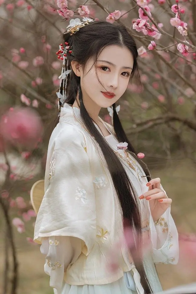 上海带颜色的按摩店叫什么名字来着